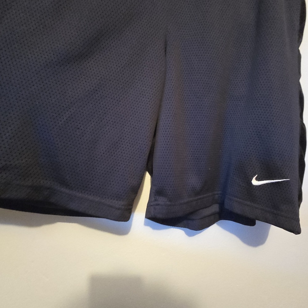 Vintage Nike Basketball Shorts Men's XXL Black Elastic Waist Drawstring Pockets - Picture 2 of 15